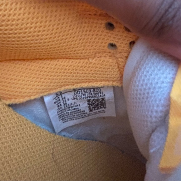 Nike Wmns Dunk Low 'Laser Orange' - Picture 5 of 6